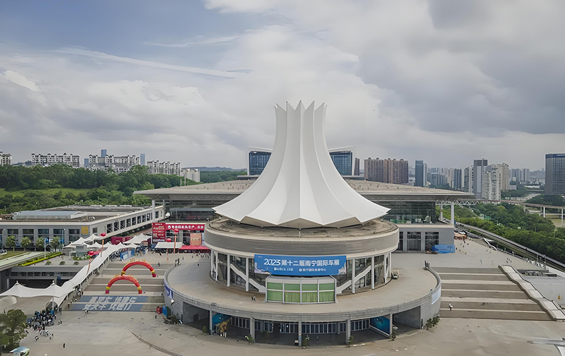 南寧國(guó)際會(huì)展中心效果圖.jpg